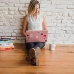 influencer, writing, girl-4081842.jpg