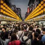 night market, crowd, seafood-1714683.jpg